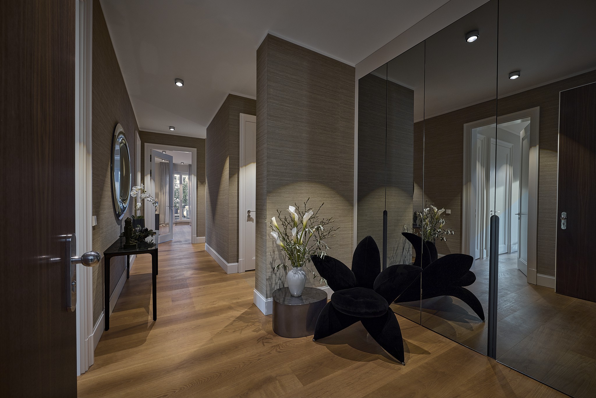 Eingangsbereich der luxuriös ausgestattete Musterwohnug in der SOPHIE in den Sophienterrassen.